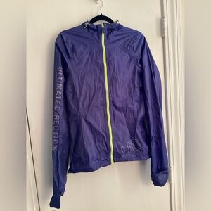 Ultimate Direction Light Rain Jacket size M